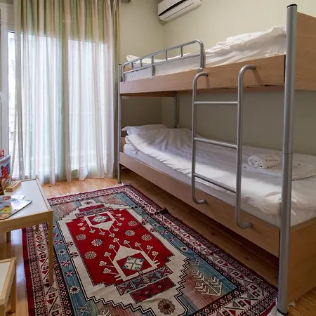 Zennova #5 Antigonidon Square * Салоники