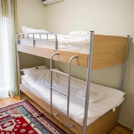 Zennova #5 Antigonidon Square *