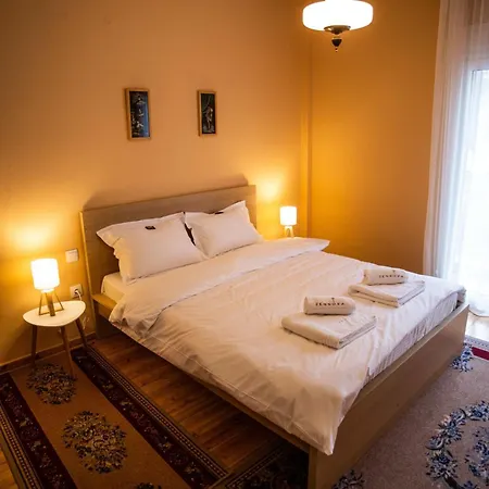 Апартаменты Zennova #5 Antigonidon Square *