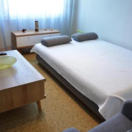 Zennova #5 Antigonidon Square *