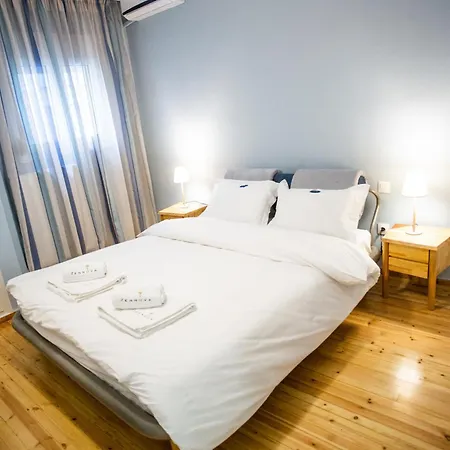 Zennova #5 Antigonidon Square Θεσσαλονίκη