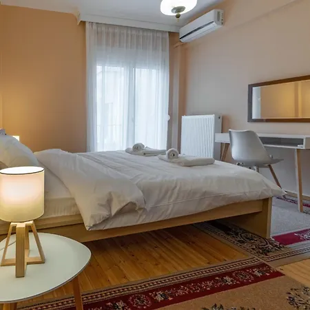 Zennova #5 Antigonidon Square Daire Selanik